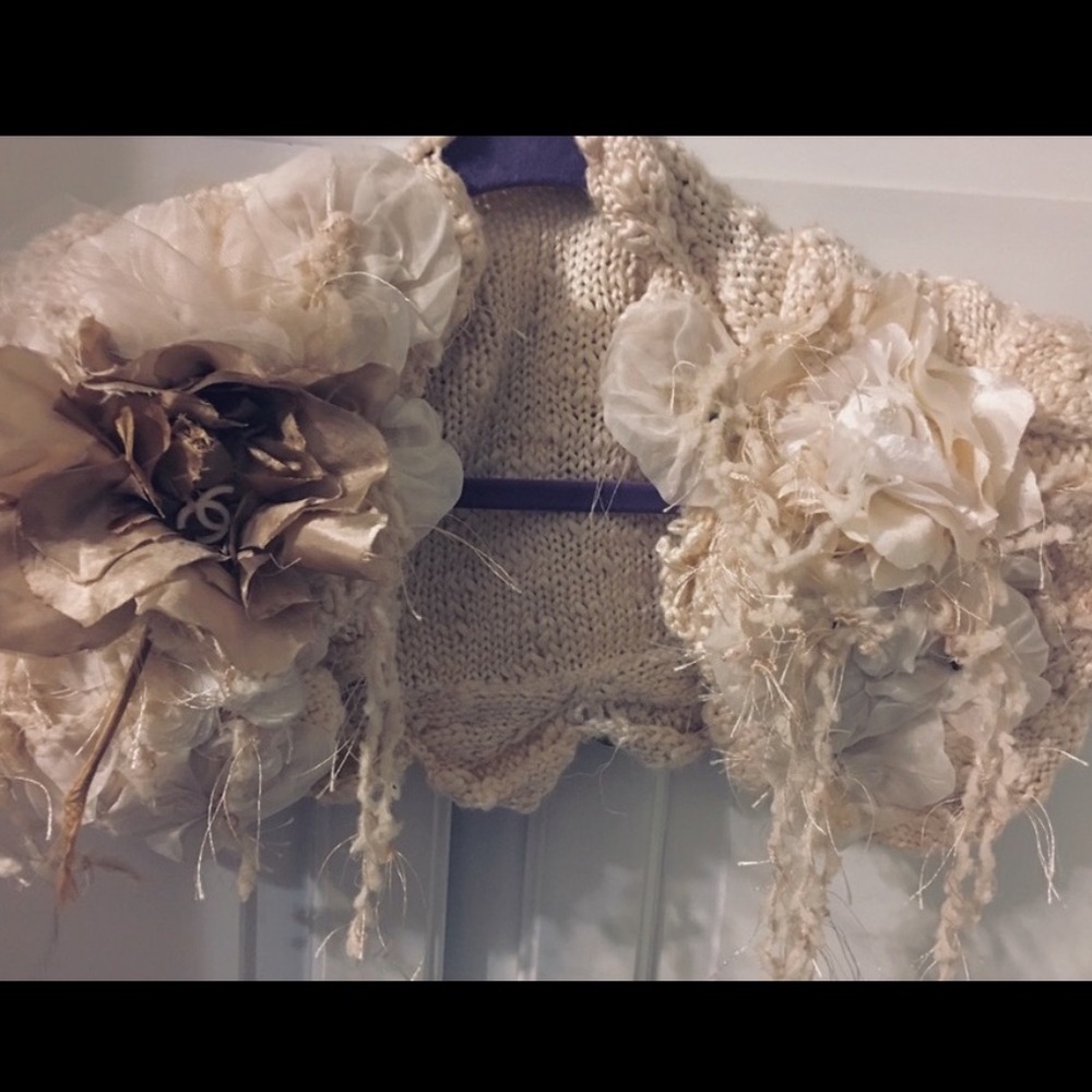 CHANEL Vintage shrug